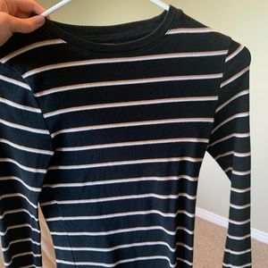 Long sleeve strip shirt!